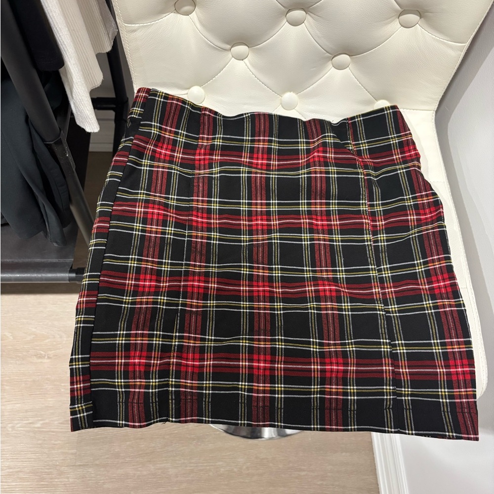 Fashion Nova Black and Red Plaid Mini Skirt